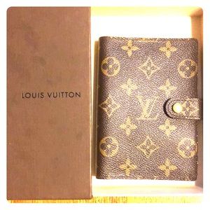 Louis Vuitton planner/ card holder
